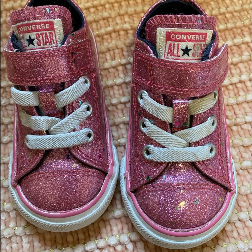 Glitter converse
